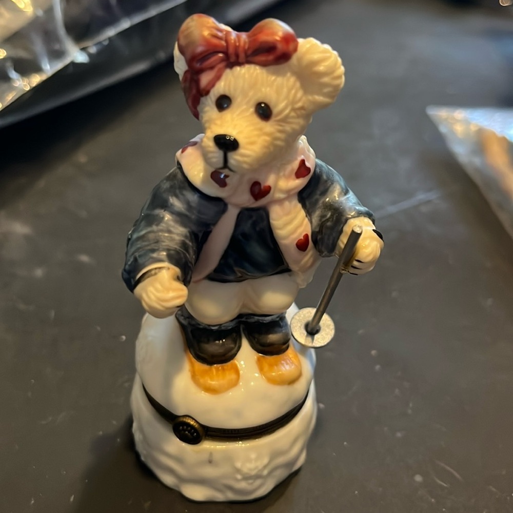 The Boyd’s collection Bearware  pottery works